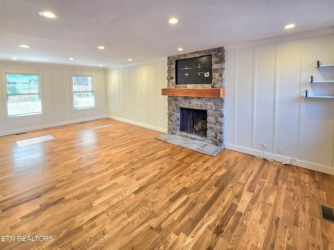 Building Photo - 12469 Daisywood Dr