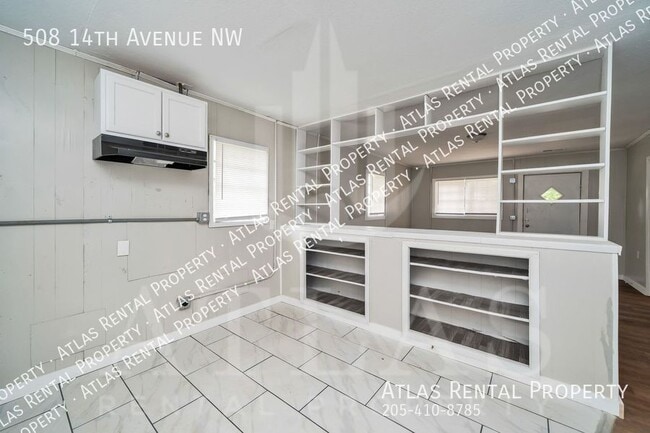 Building Photo - 508 14th Ave NW