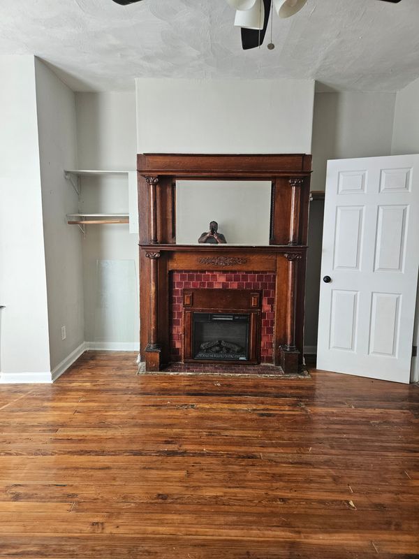 Building Photo - 5325 Webster St