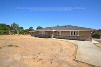 Building Photo - 8439 Bader Rd