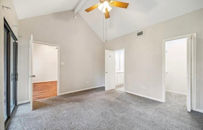 Building Photo - 4144 Greystone Way