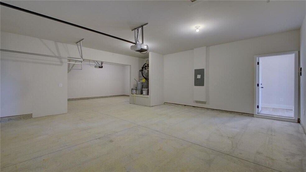 Building Photo - 6904 Lancelot Ct