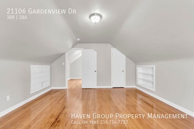 Building Photo - 21106 Gardenview Dr