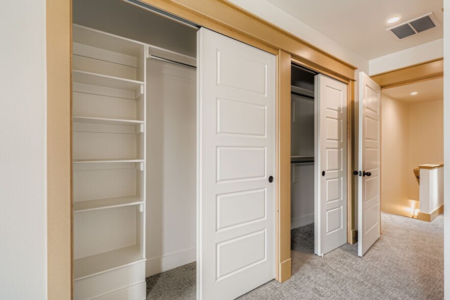 Building Photo - 55 Elati St