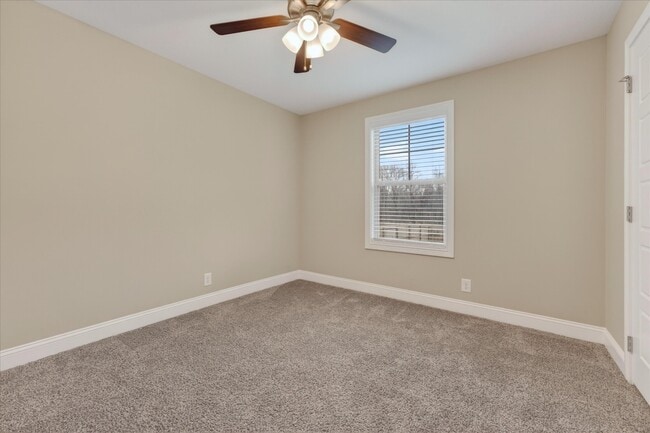 Building Photo - 2361 Bridgeport Wy