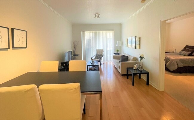Building Photo - FURNISHED APARTMENT IN THE METROWEST AREA!
