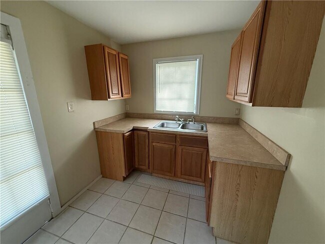 Building Photo - 312 Grant St