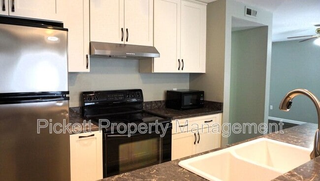 Building Photo - 12949 Granite Ln NW