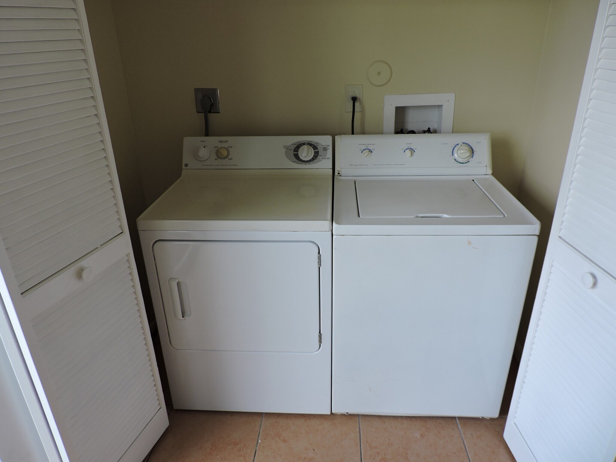 Building Photo - 6239 Riverwalk Ln