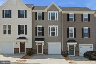 Building Photo - 8718 Stevenson Ln