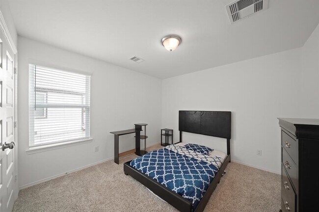 Building Photo - 5958 First Blush Dr