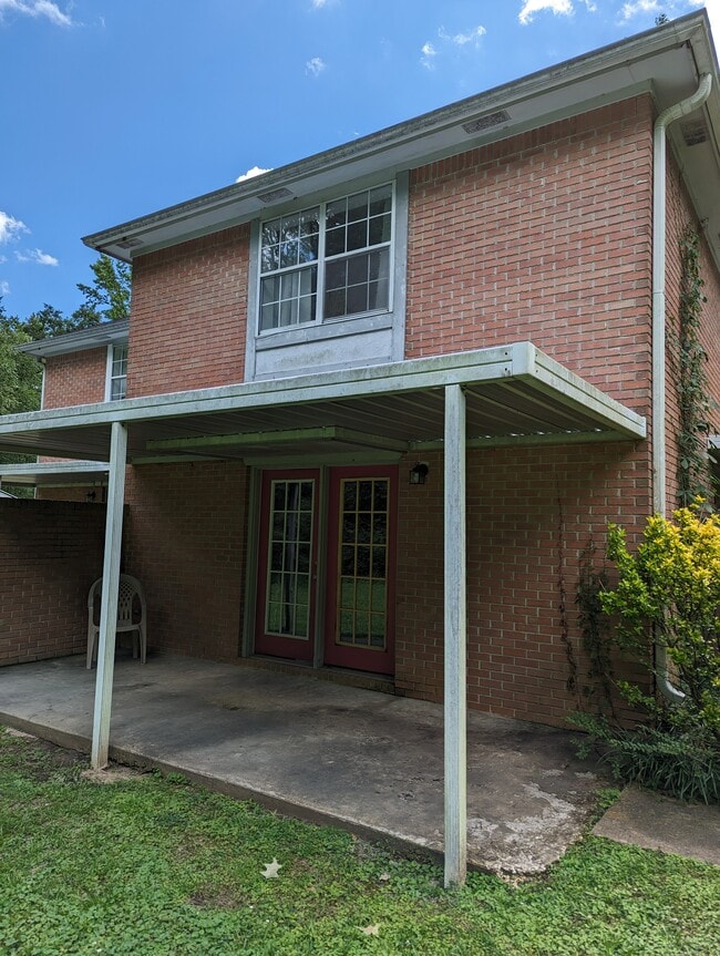 Building Photo - 138 McNeece St