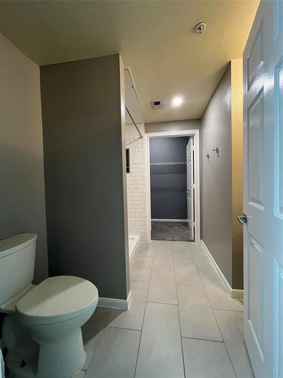Building Photo - 2320 Gracy Farms Ln
