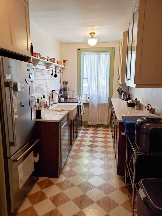 Building Photo - Laurel220 (KC-JF)