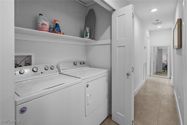 Building Photo - 474 Lake Murex Cir