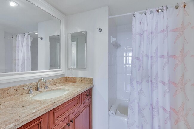 Building Photo - 651 Okeechobee Blvd