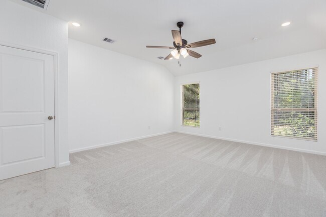 Building Photo - 28819 Mount Bonnell Dr