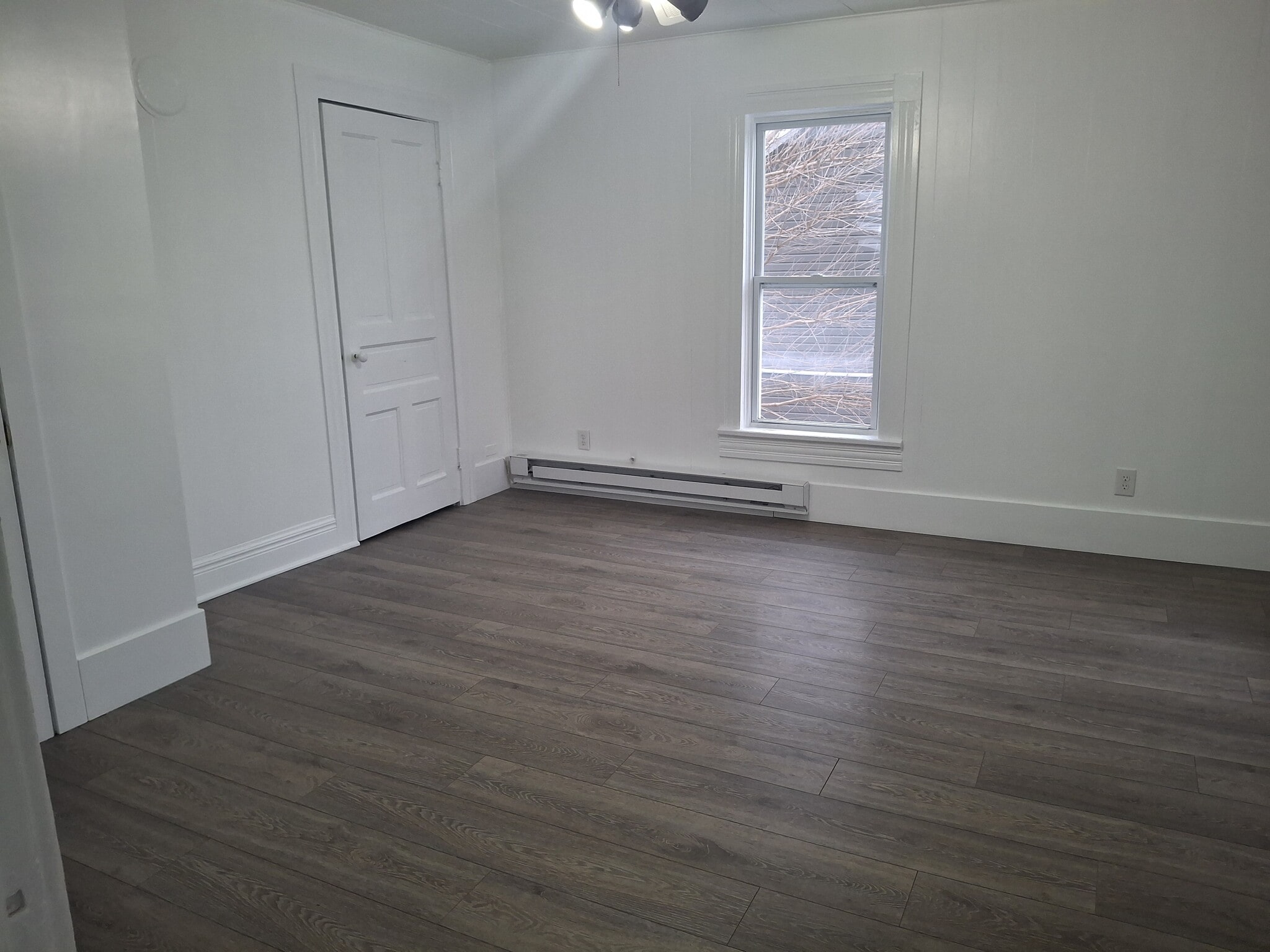 Building Photo - 28 Western Ave