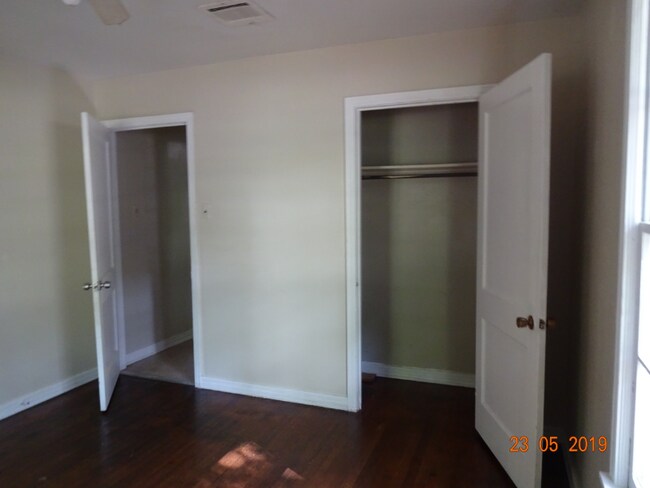 Building Photo - 3813 Harrison Street