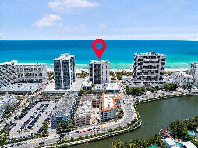 Building Photo - 2625 Collins Ave