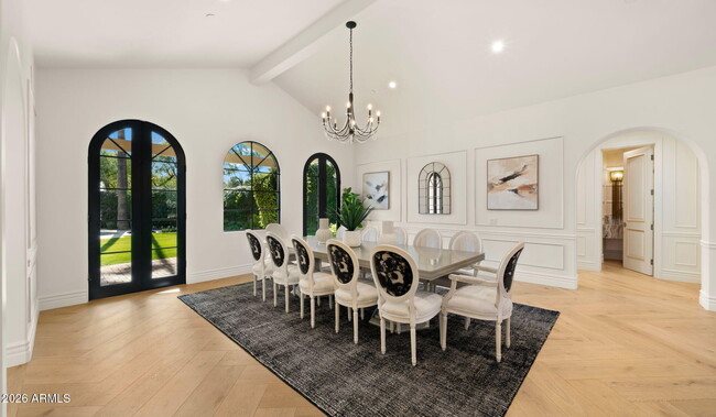 Building Photo - 8501 N Golf Dr