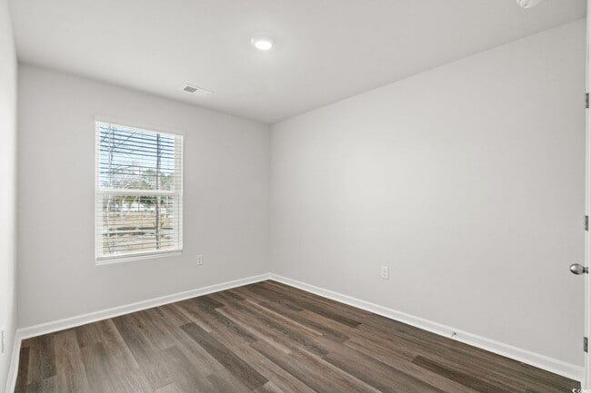 Building Photo - 608 Rd