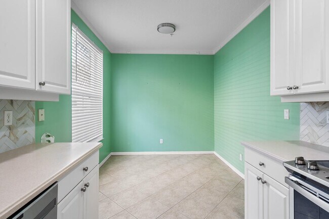 Building Photo - 4178 Saint Lukes Ln