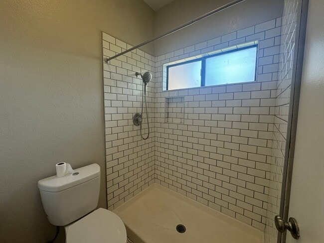 Building Photo - 14500 Las Palmas Dr