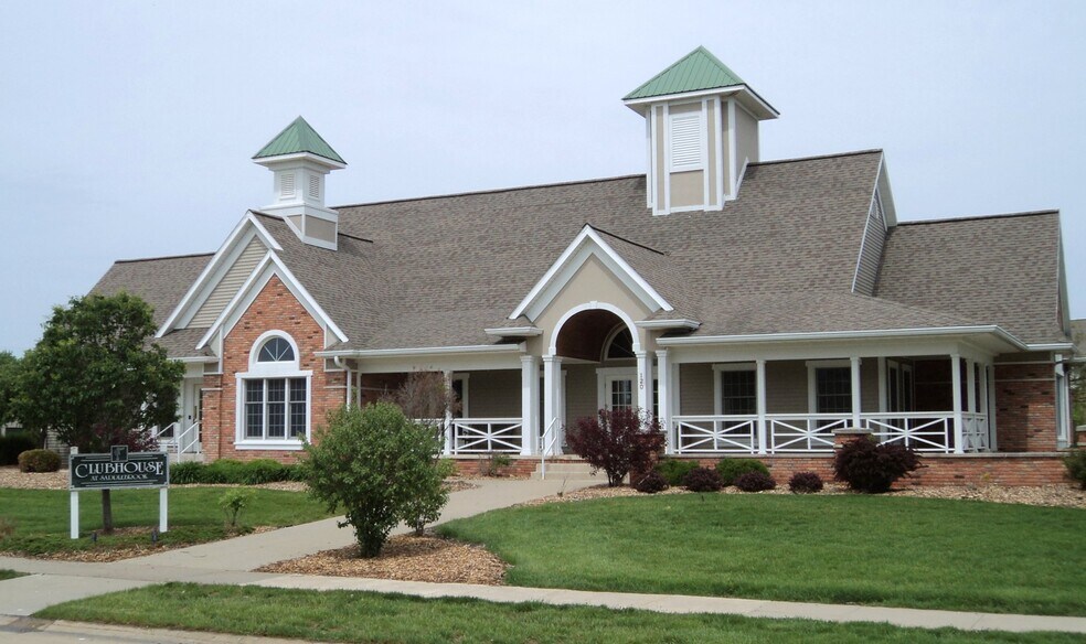 Building Photo - 2665 Triple Crown Ln