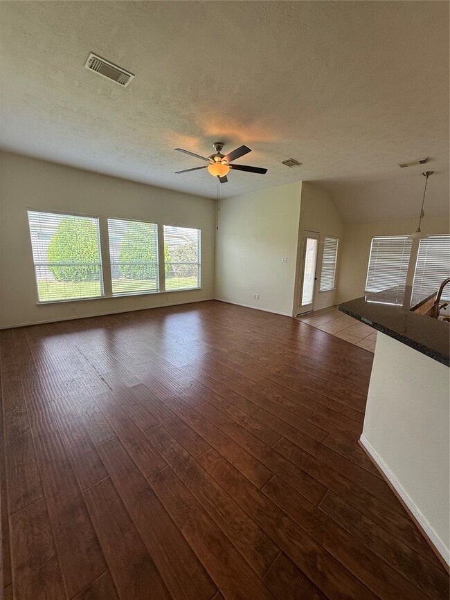 Building Photo - 1611 Mills Pass Way