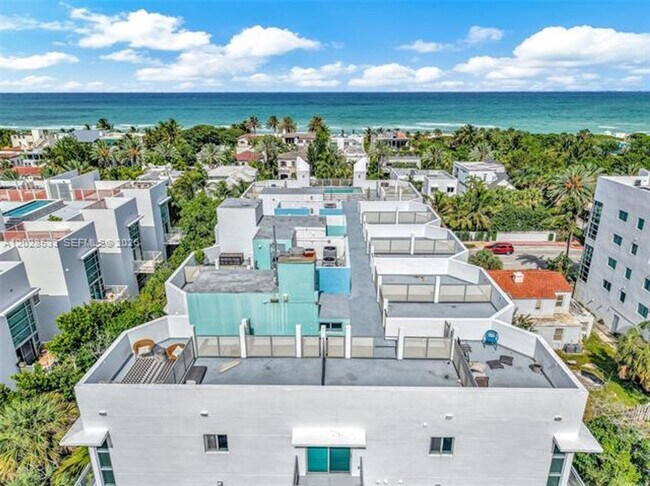 Building Photo - 7728 Collins Ave