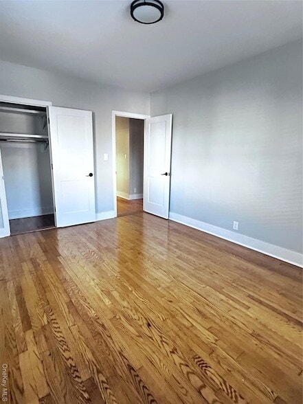 Building Photo - 1233 Lydig Ave