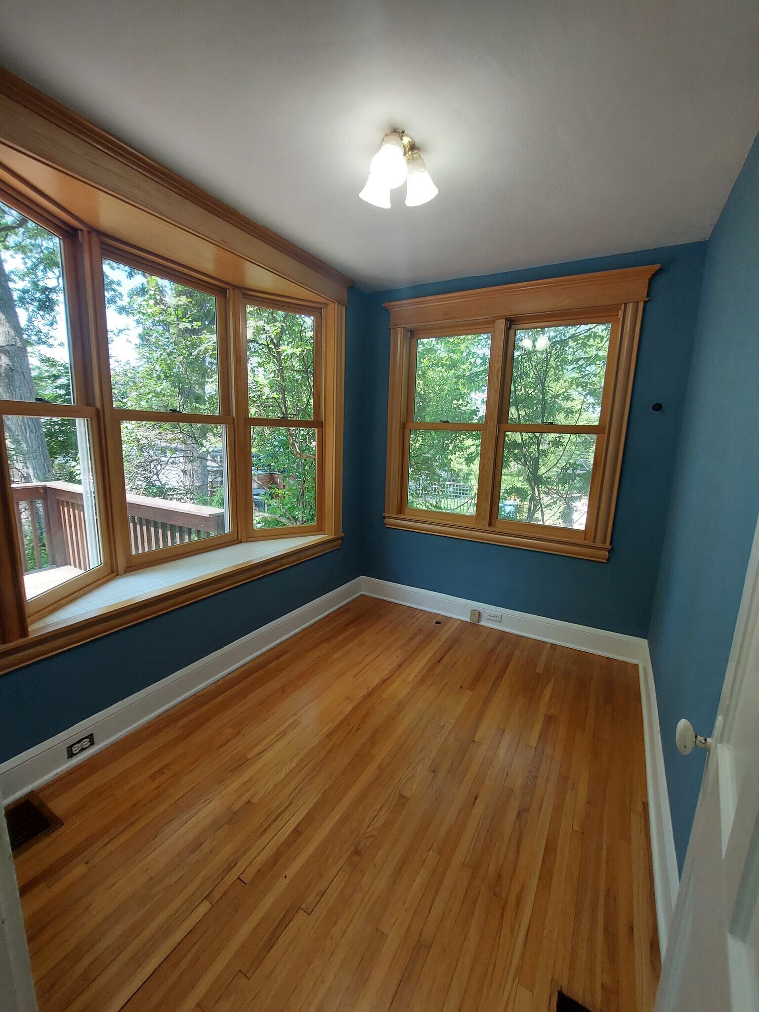 Private and Cozy - 4236 Washburn Ave S