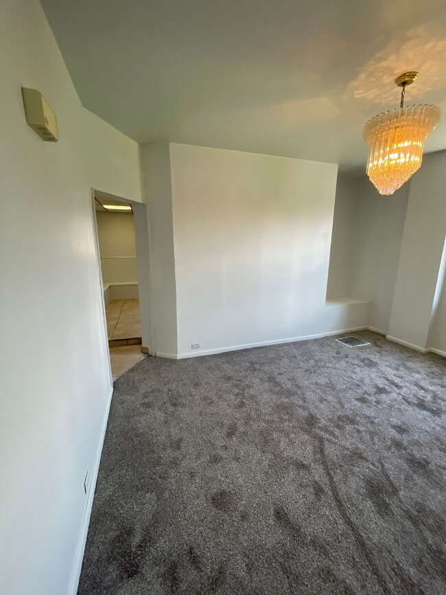 Building Photo - Cozy 3 Bedroom 1 Bath Home Near Pittsburgh