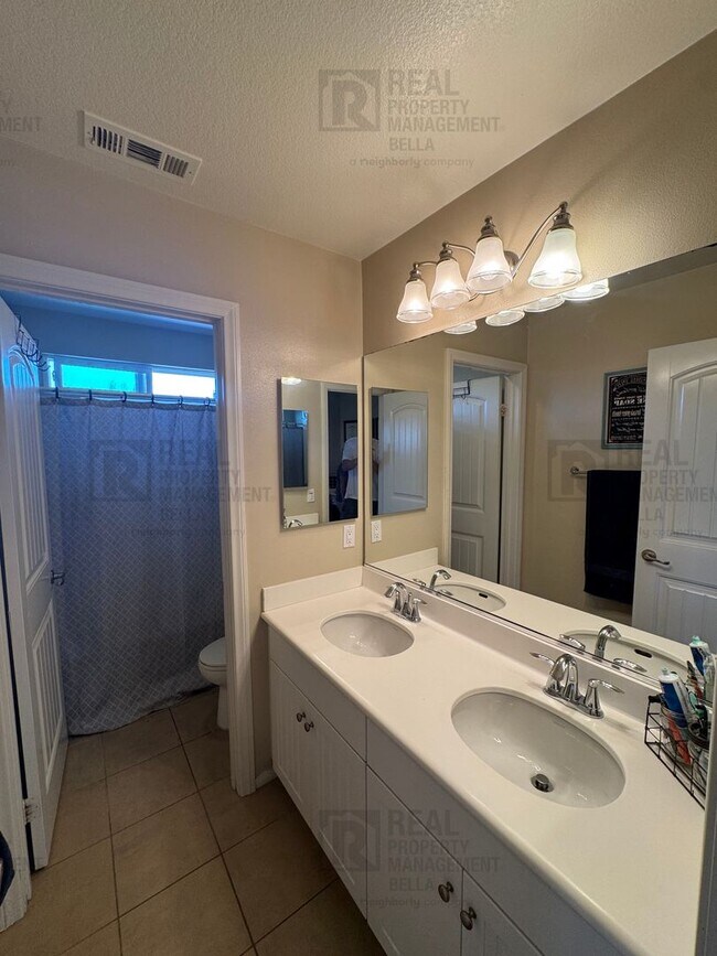Building Photo - Resort-Style Living in Spencer’s Crossing ...