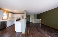 Building Photo - 4270 Sunrise Rd