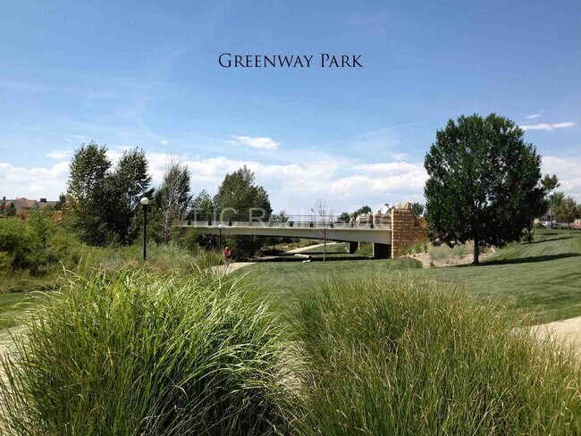 Building Photo - Central Park Town Home for Rent!