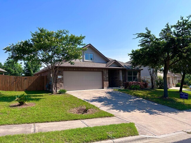 Building Photo - 2204 Tranquility Ln