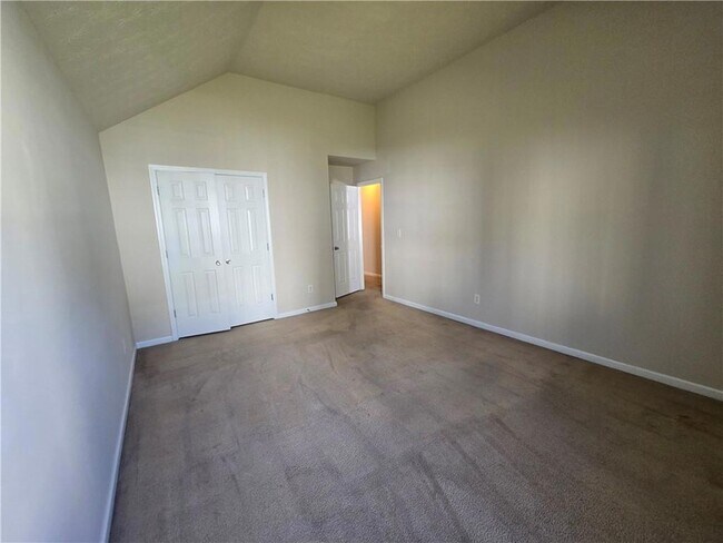 Building Photo - 5636 One Lake Way