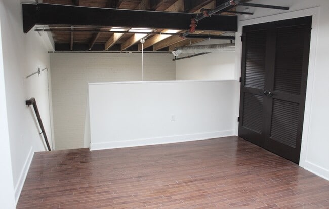 Building Photo - 408 Wellons St