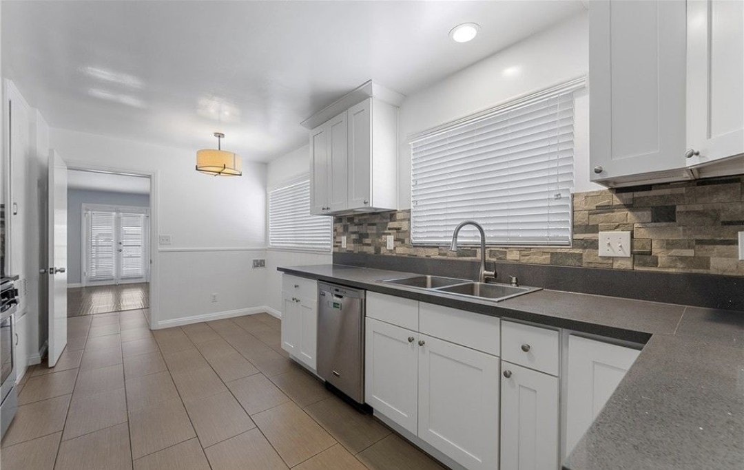 Building Photo - 1218 E Washington Blvd