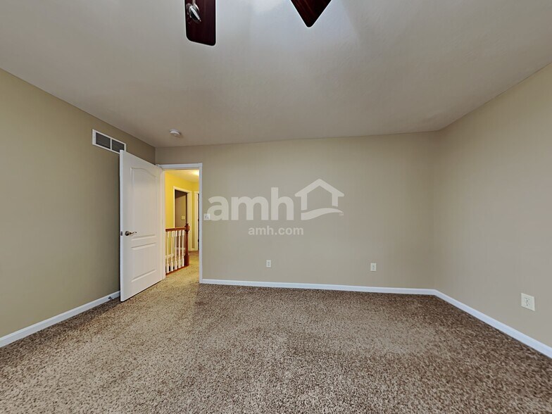 Building Photo - 10217 Limerick Cir