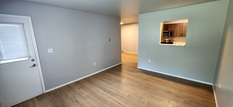 Building Photo - 3278 N Dousman St