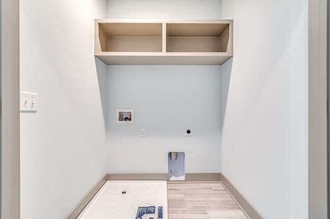 Building Photo - 1603 Porter Ave