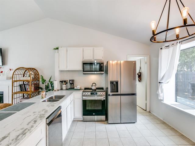 Building Photo - 4612 Waterway Dr N