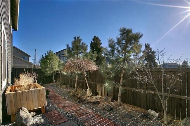 Building Photo - 63086 Dakota Dr