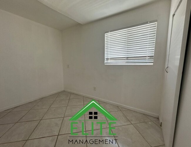 Building Photo - Charming 3-Bedroom Home for Rent in a Prim...
