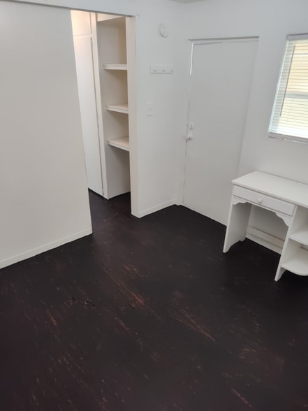 Building Photo - 242 Sacramento St