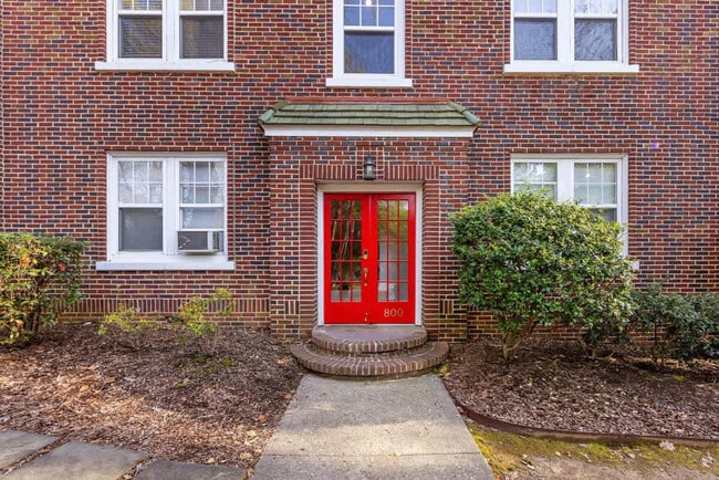 Building Photo - 2101 Kirkwood Ave