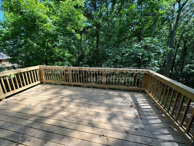 Building Photo - 8380 Lucas Creek Trl